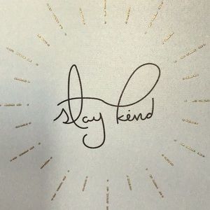 Meet your Posher, Lola